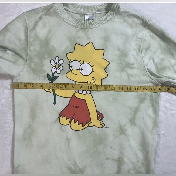 Lisa Simpson Sweatshirt/Shorts set size XS/S - Picture 7 of 16